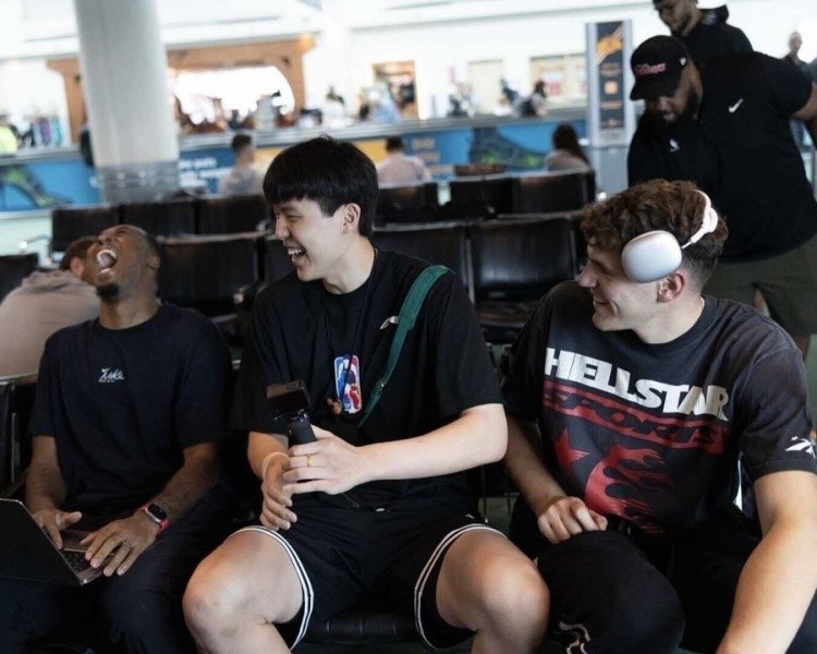 开云-拓记：杨瀚森下赛季场均能有12分钟上场时间 中锋主要是他&amp;克林根