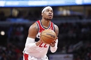 欧媒：霍姆斯仍在寻求NBA的保障合同 若失败将加盟帕纳辛纳科斯