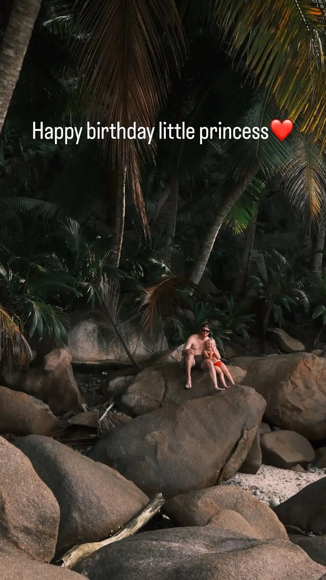 女儿过生日，德布劳内社媒晒合影：我的小公主生日快乐