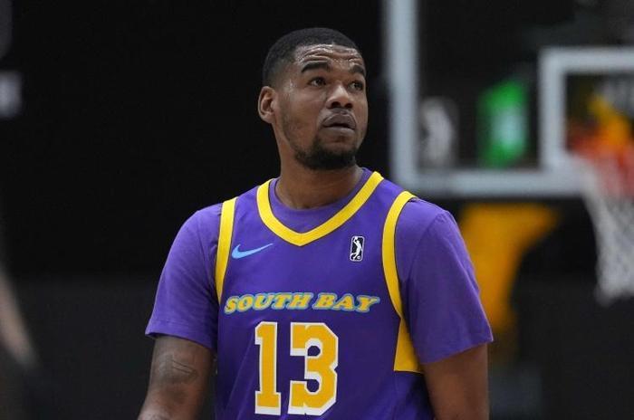 kaiyun-山西接触NBA强力后卫，继续打造顶级外援队伍，发誓要卷土重来