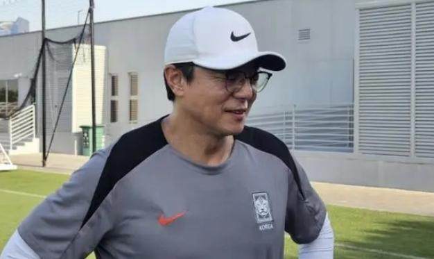 开云体育官网-韩国队受困缺乏创造力 黄善洪警告：勿低估中国队！